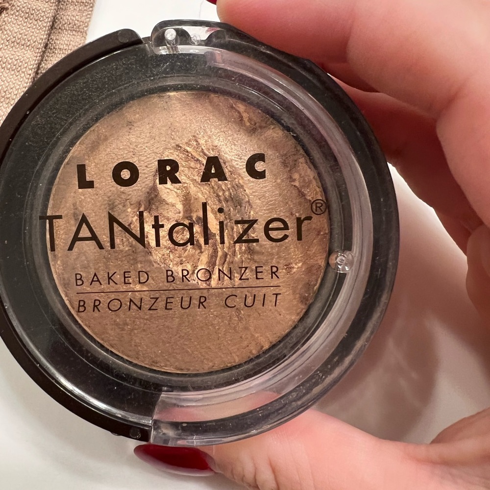 LORAC TANtalizer Bronzing Powder